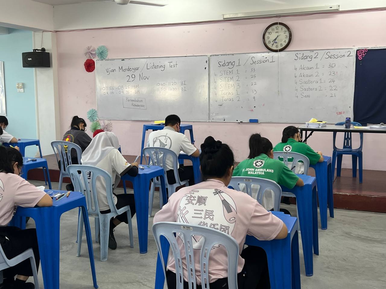 <a href="/school_news.php?nidsn=27131">Ujian Mendengar Bahasa Melayu - Tingkatan 4</a>